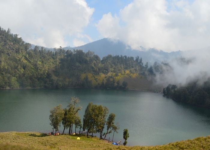 gunung berapi di indonesia