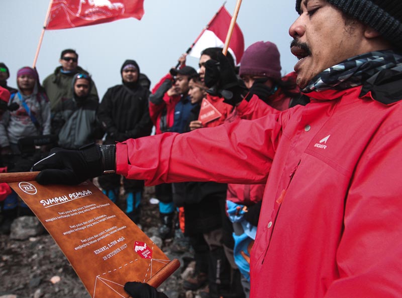 Edi Brokoli - Kilas Balik Ekspedisi 28 Gunung Rinjani Eiger Adventure 2017