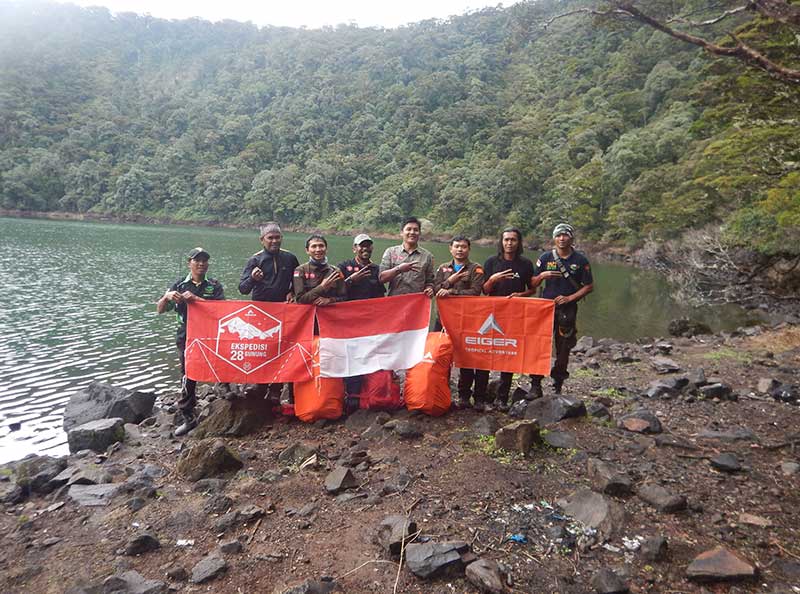 TIM PENDAKI EKSPEDISI 28 GUNUNG DI GUNUNG MASURAI JAMBI