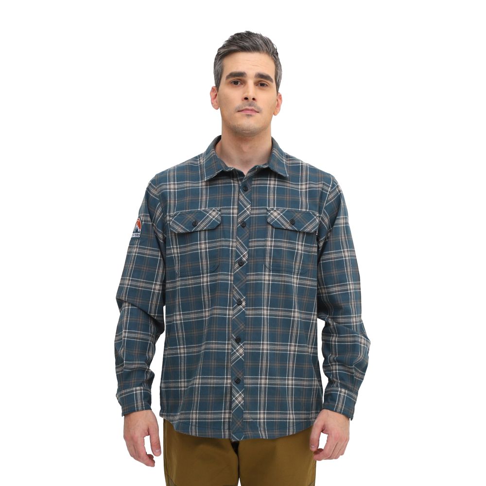 Kemeja Flanel dari EIGER untuk outfit santai pria