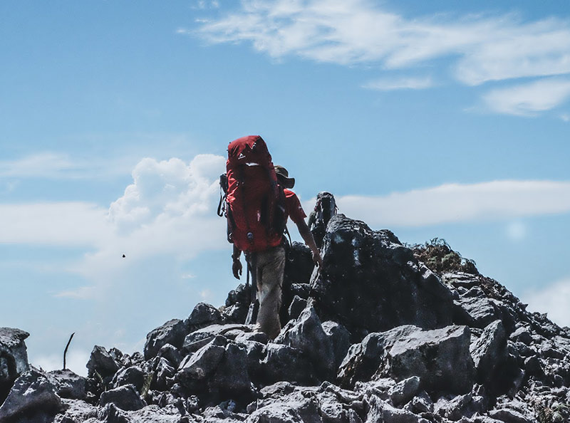 EKSPEDISI 28 GUNUNG DI BINAYA