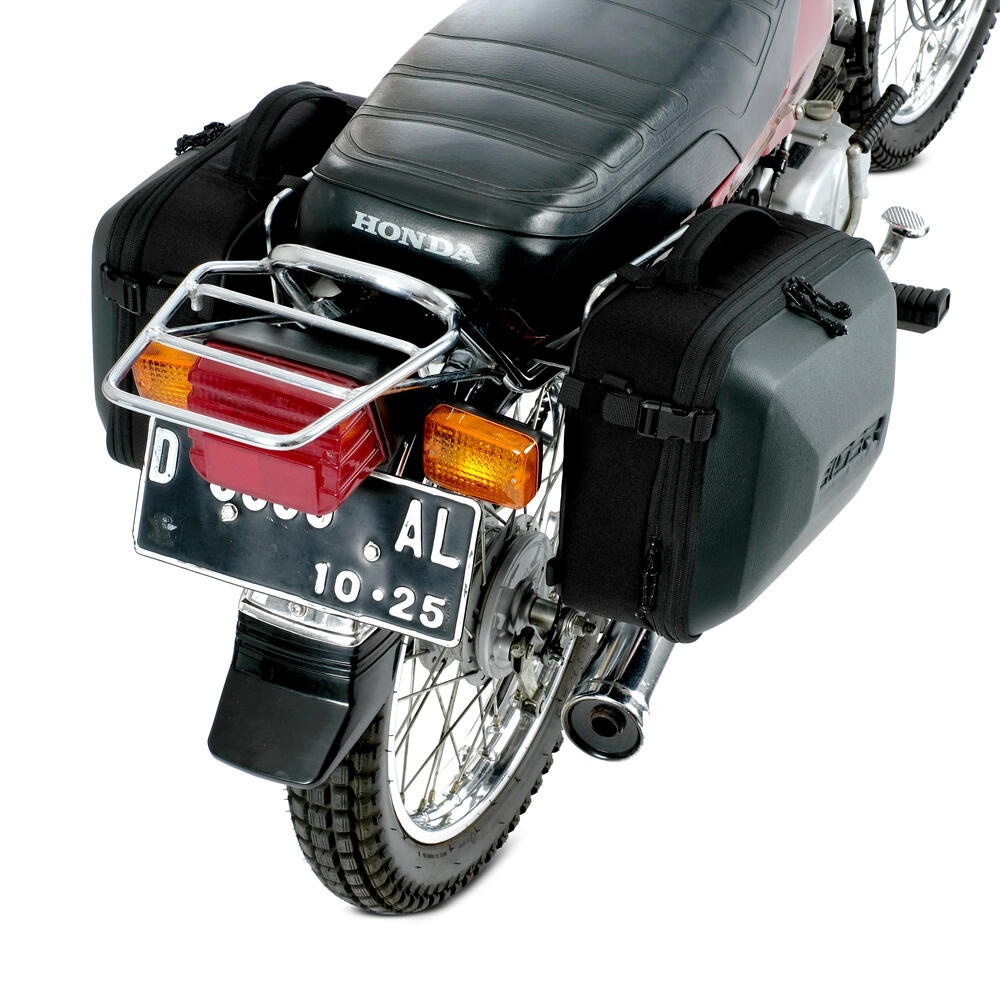 Tourer Side Bag 2.0 merupakan Tempat Barang di Motor dari EIGER Riding