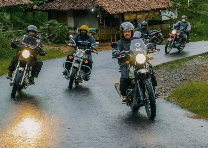 Tips Berkendara Sepeda Motor