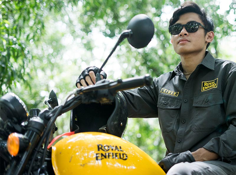 Kemeja Lengan Pendek dan Lengan Panjang