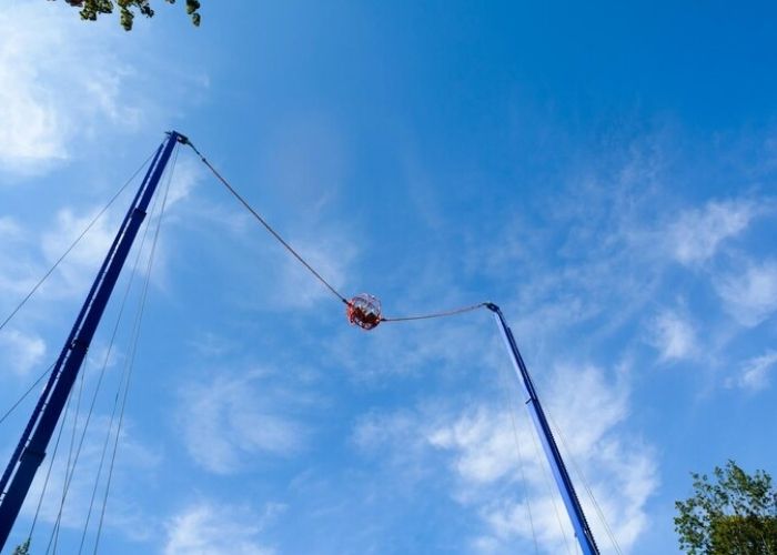bungee jumping