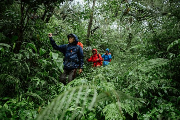 persiapan naik gunung