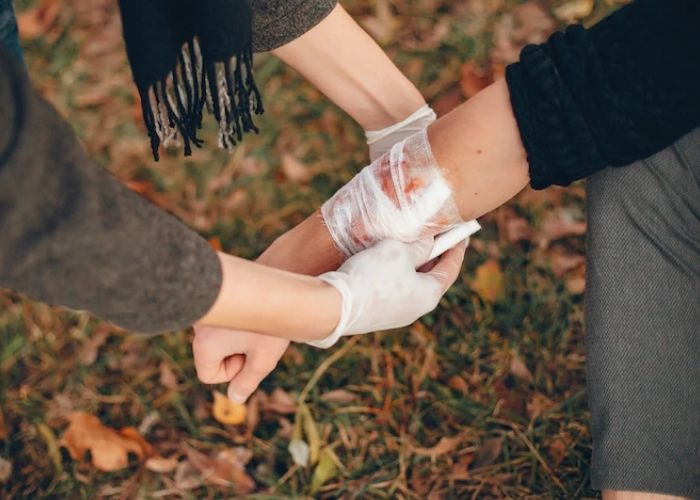 luka jatuh dari motor