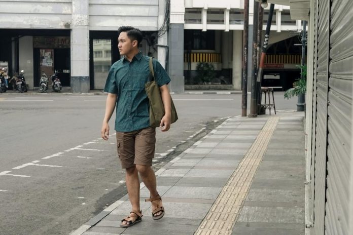 outfit kemeja flanel