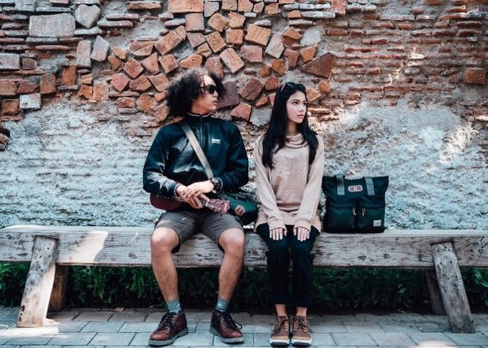 rekomendasi tas traveling