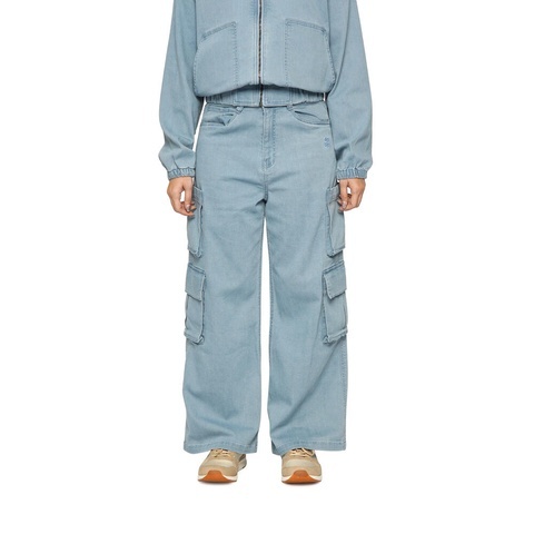 women bree denim cargo pants wp merupakan celana denim dari EIGER untuk outfit kuliah