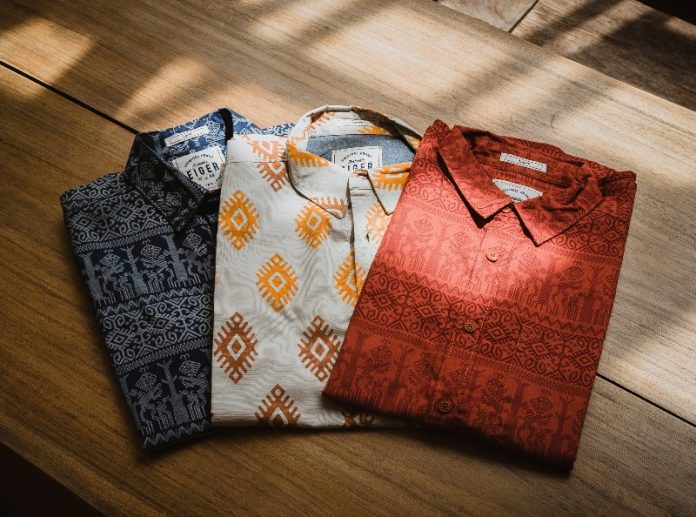 outfit kondangan pria outdoor