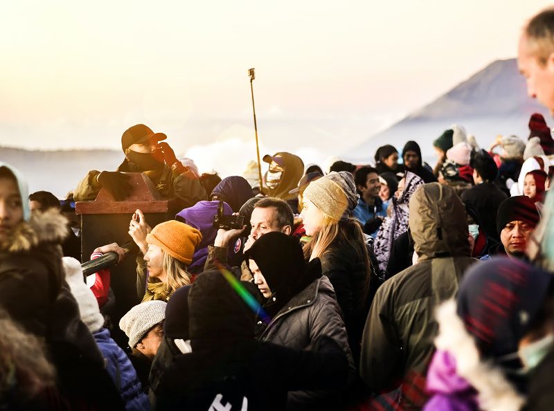 outfit ke bromo kekinian