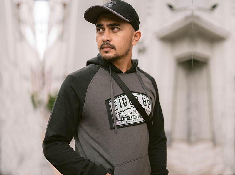 Outfit Monoktrom Travelling 