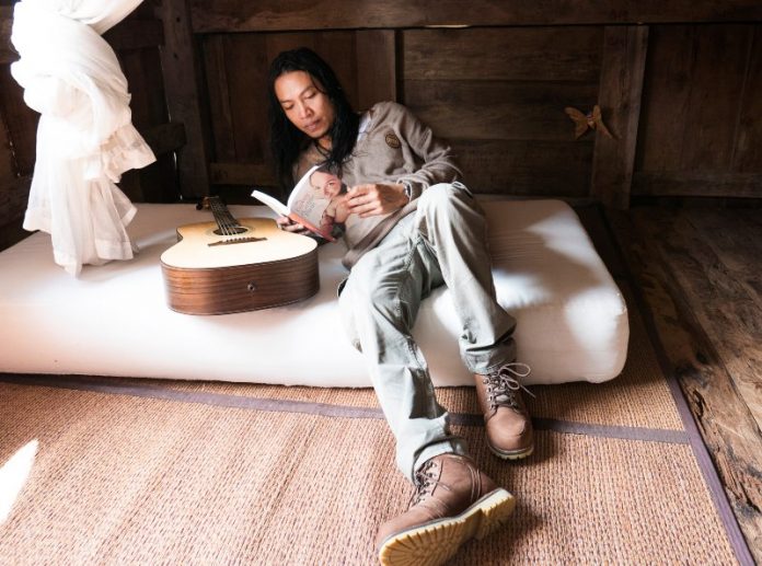 rekomendasi sepatu pria