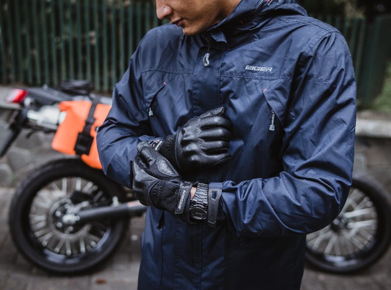 perpaduan warna biru dongker