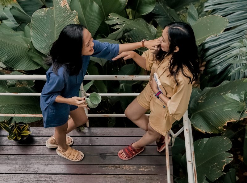 perbedaan crewneck dan sweater