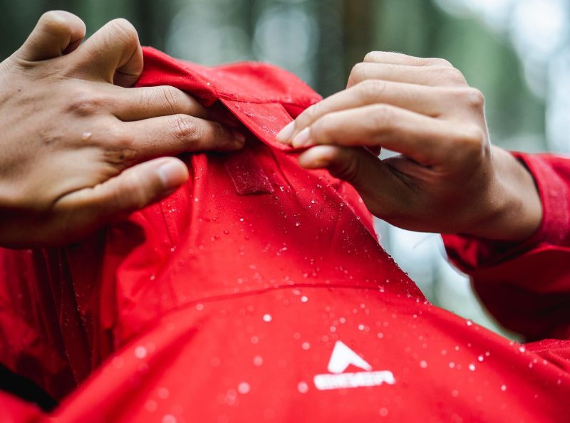 jaket EIGER tahan air