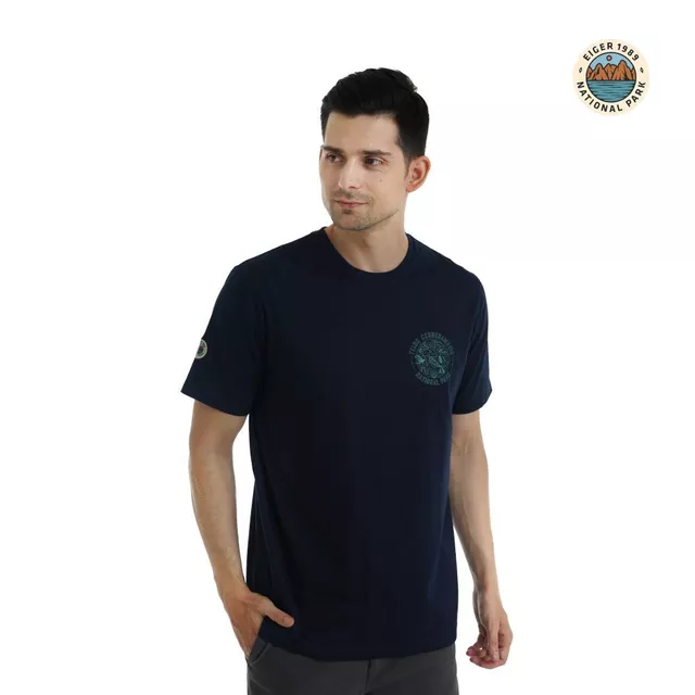 Rekomendasi Kaos Hitam