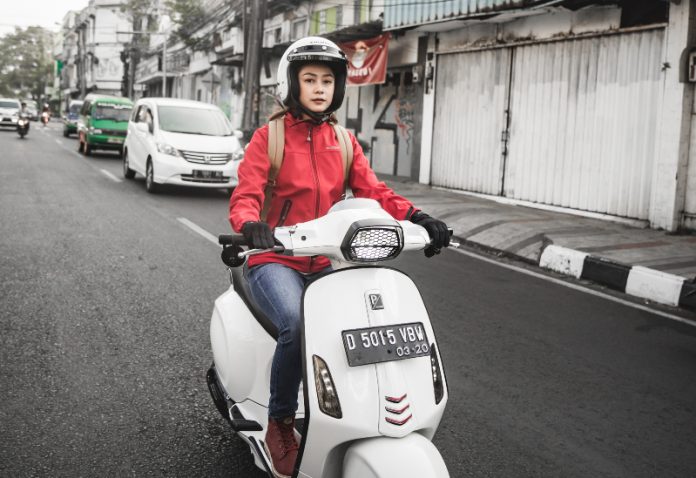 cara mengerem motor matic