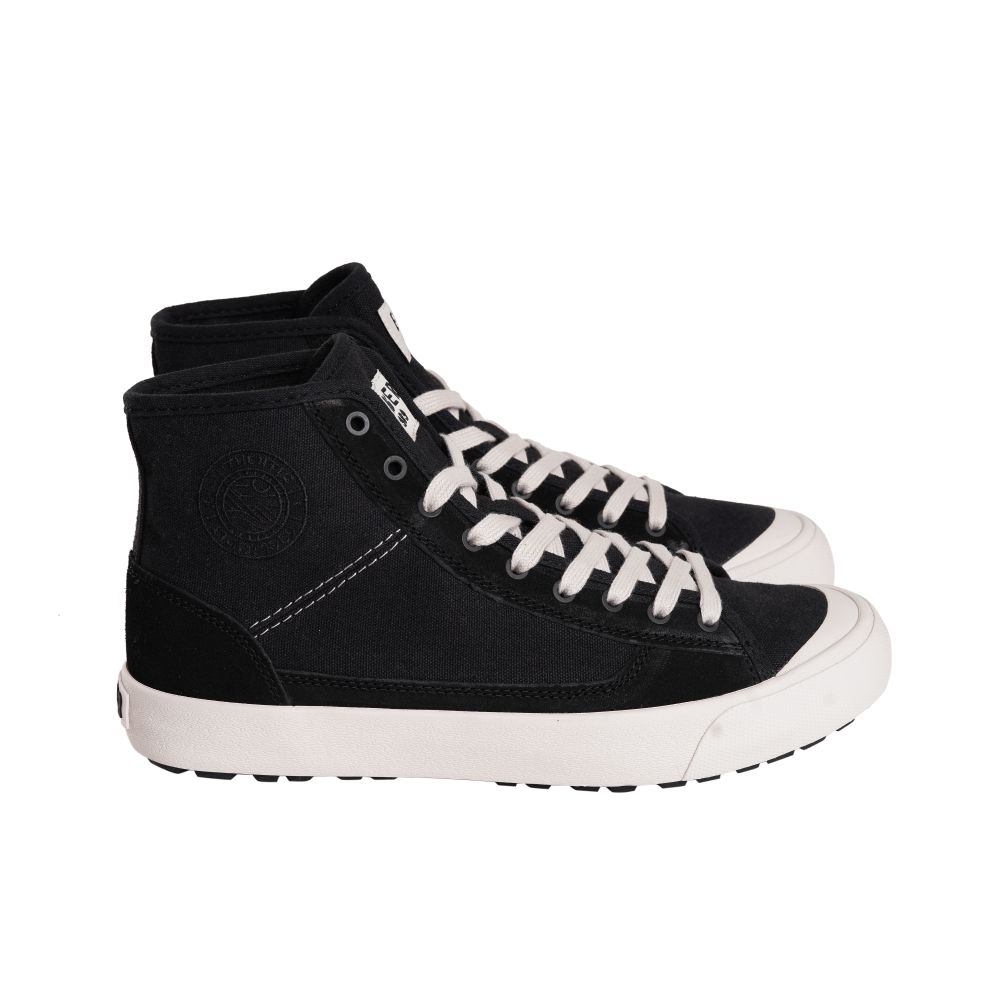 Pedauh Mid Cut Men merupakan Rekomendasi Sepatu Kulit dari EIGER