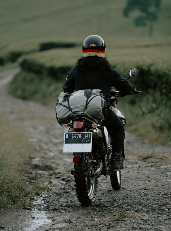 belajar keseimbangan naik motor