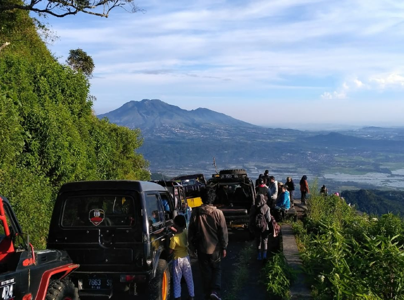 gunung di semarang