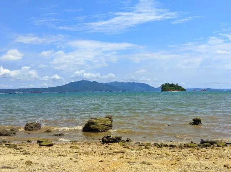 pantai di lampung