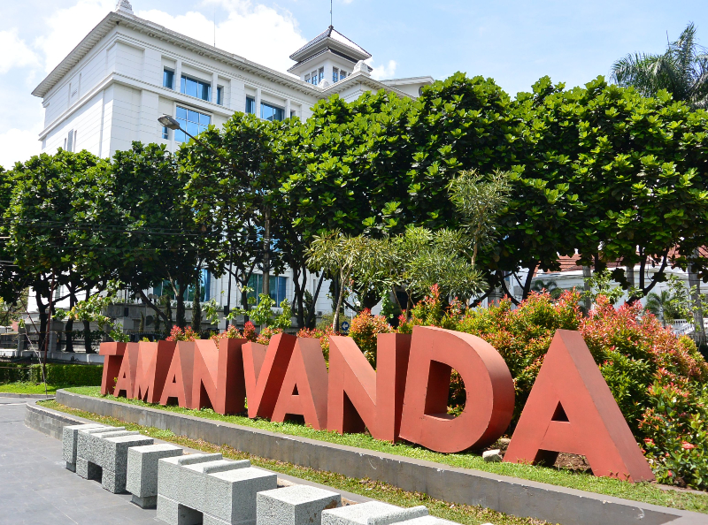 tempat wisata dekat stasiun bandung