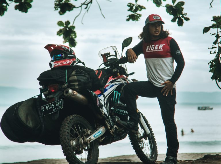 16 Style Outfit Anak Motor Custom untuk Touring