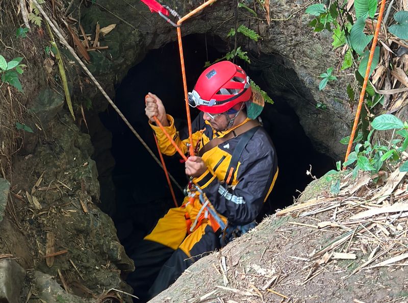Gua Cikarae, Jawa Barat