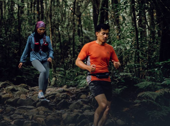 rekomendasi sepatu olahraga pria