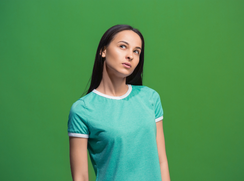 warna baju yang cocok untuk kulit sawo matang