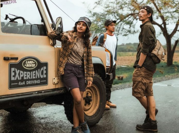 warna yang menyerap panas