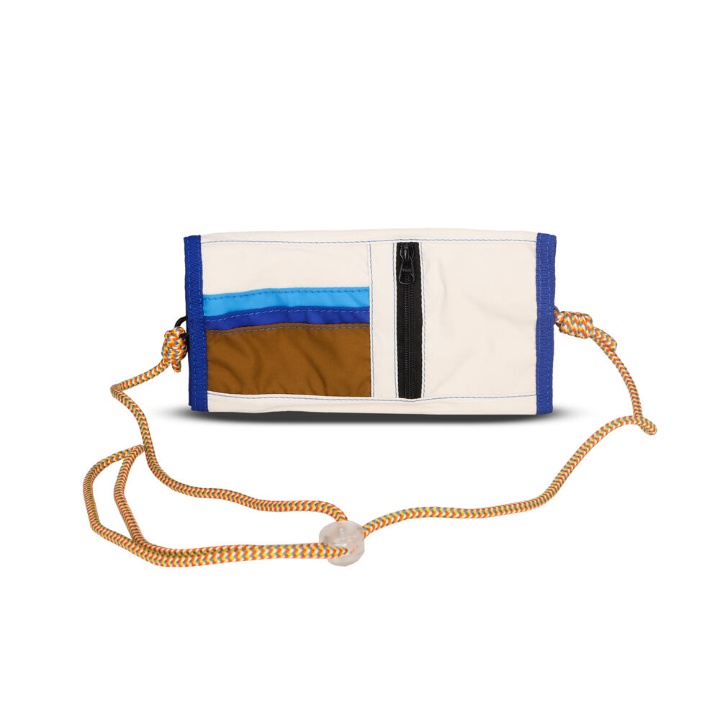 Women Mangata 2.0 merupakan dompet wanita yang lagi trend dari EIGER