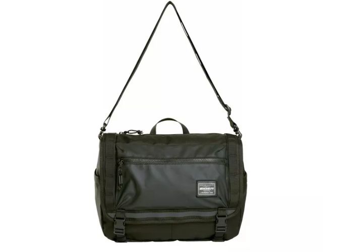 naik motor siang hari