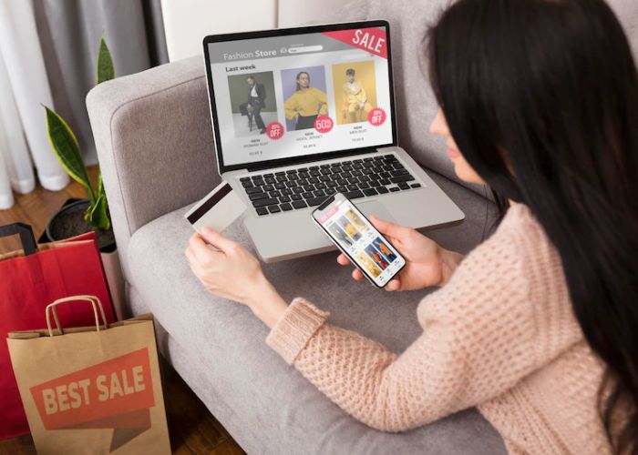 Tips Memilih Ukuran Baju Saat Belanja Online