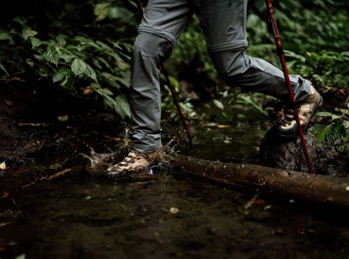 Celana Untuk Mendaki