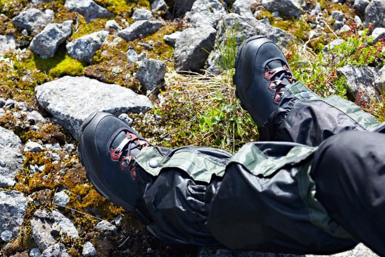 Pelindung kaki naik gunung