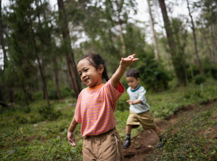 Ajak anak liburan ke alam bebas