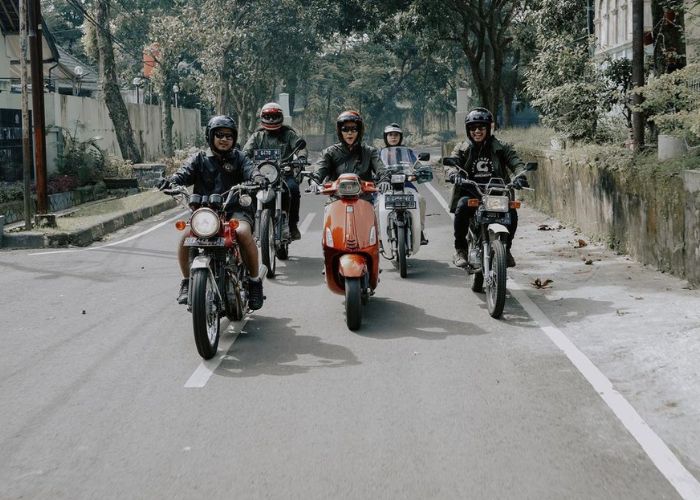 peraturan naik motor