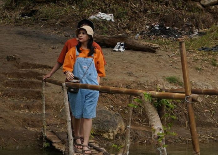 sampah di tempat wisata