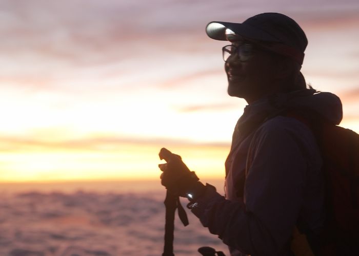 gunung di indonesia dengan sunrise terbaik