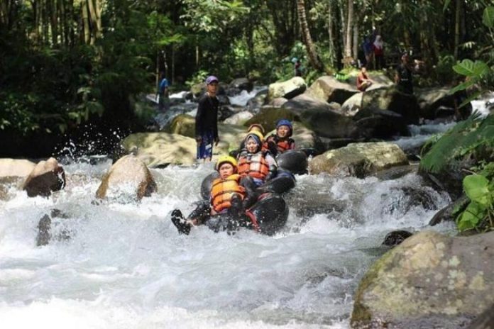 cikadongdong river tubing