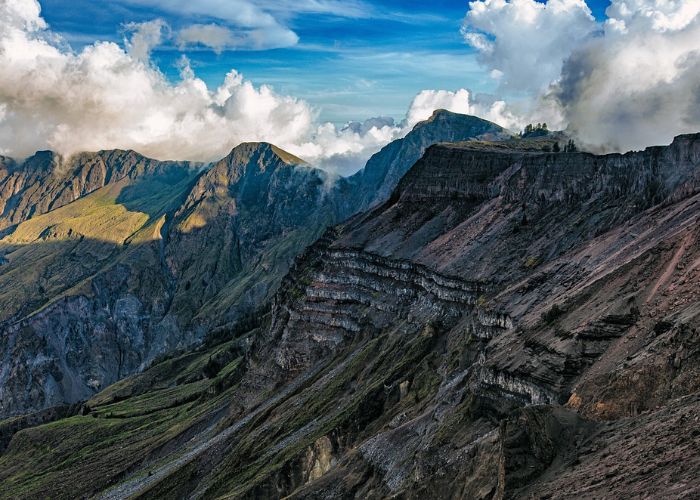 gunung terindah di indonesia
