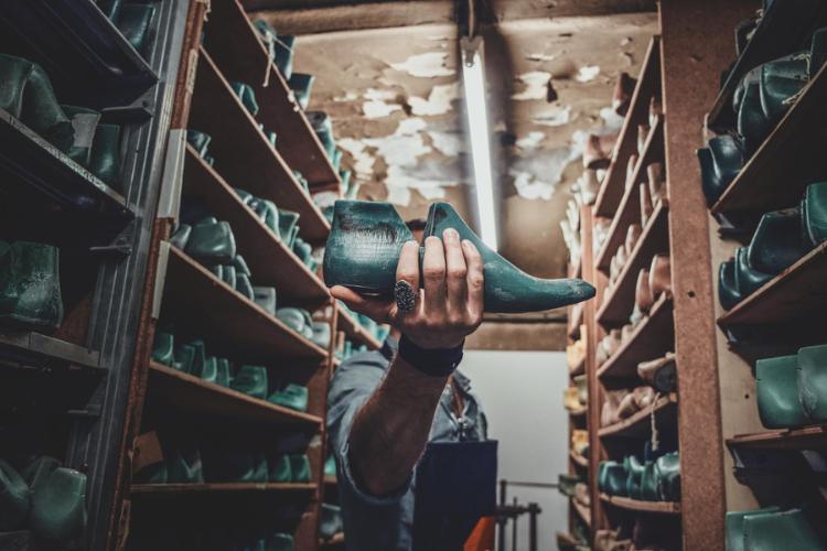 sepatu safety terbaik