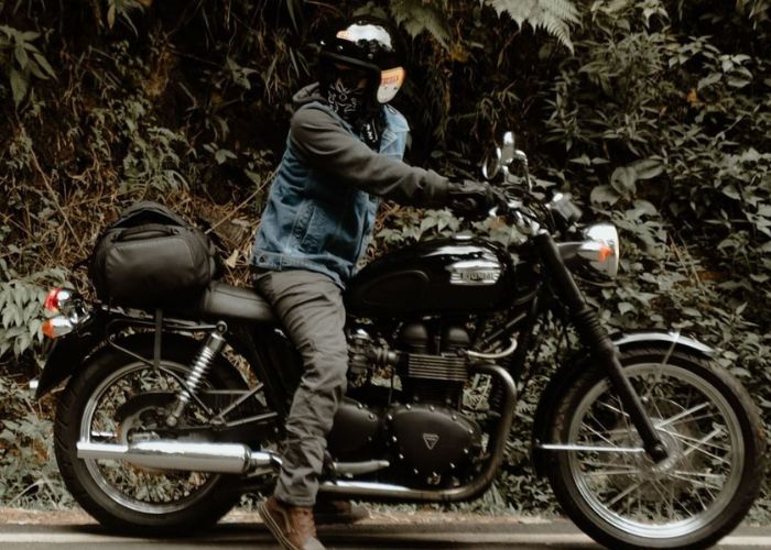 celana touring motor