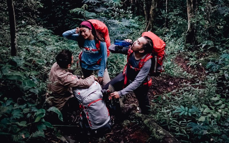 gunung dengan trek terpanjang di indonesia