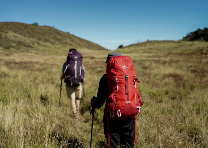 tas gunung wanita