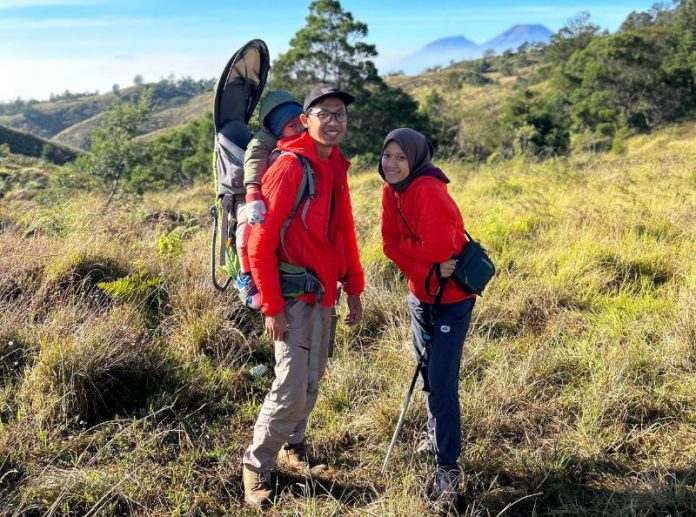 Mendaki ke Gunung Prau