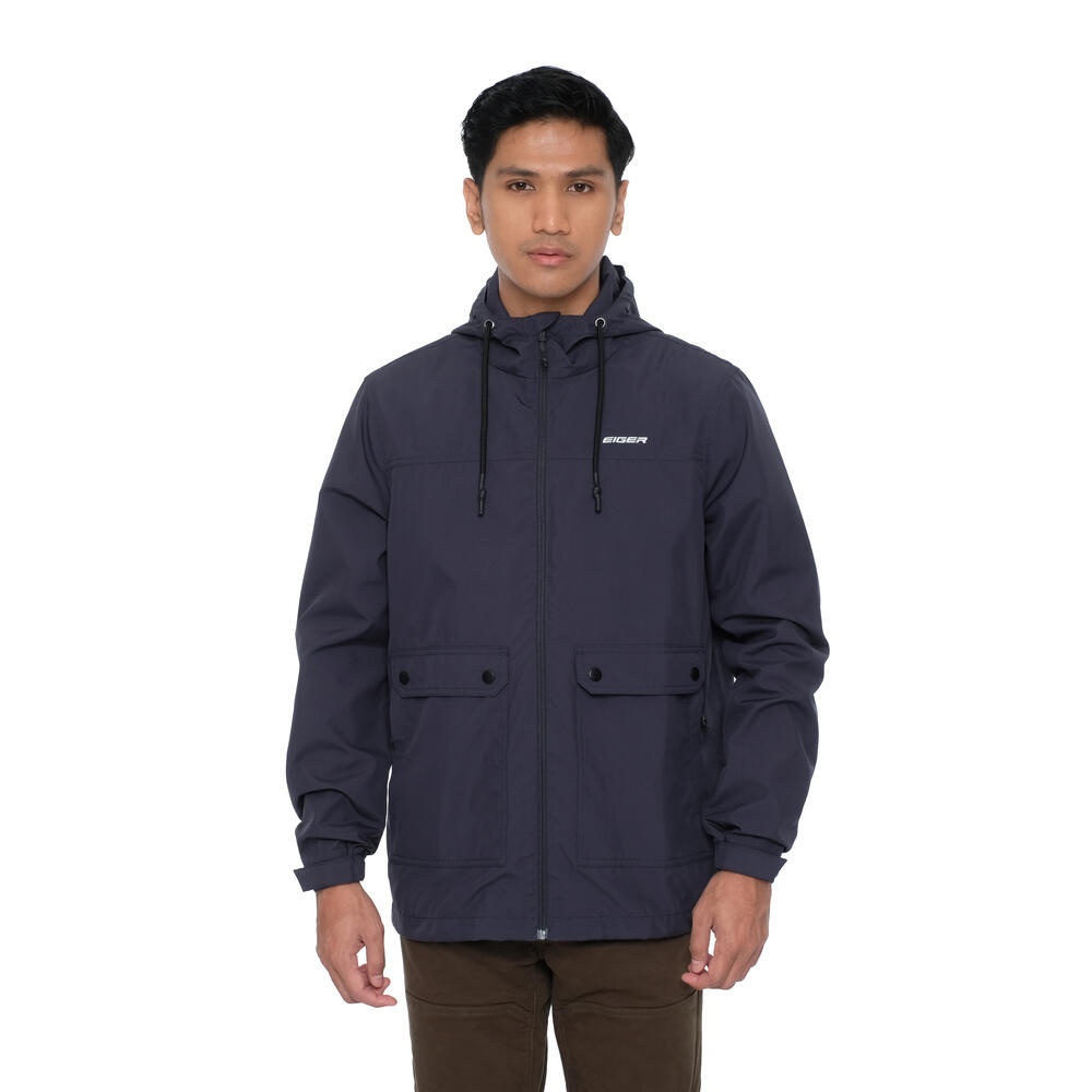 Newark Windproof Jacket merupakan jaket motor dari Eiger